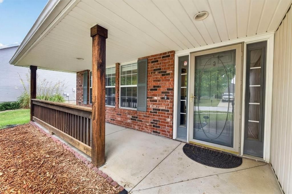 507 SW Cross Creek Drive — photo 4