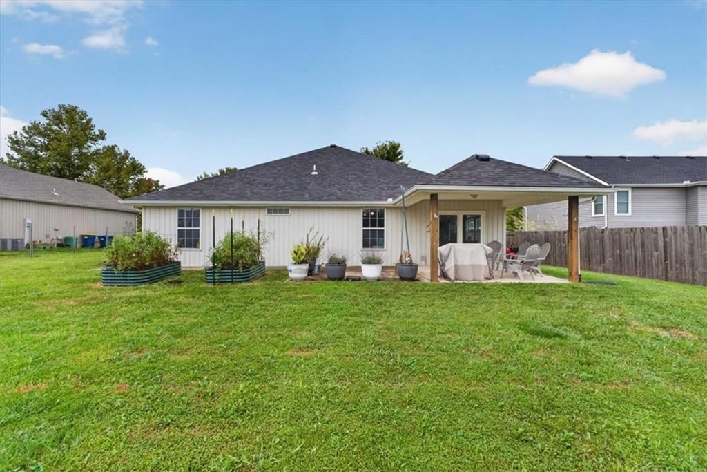 507 SW Cross Creek Drive — photo 31