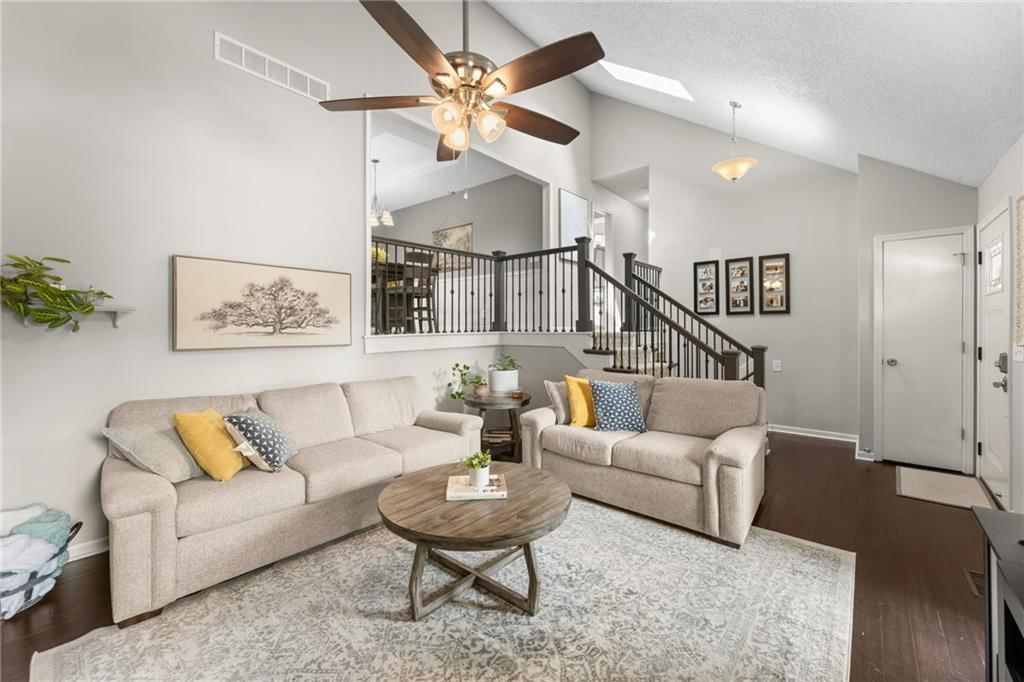 405 N Mesquite Street — photo 5