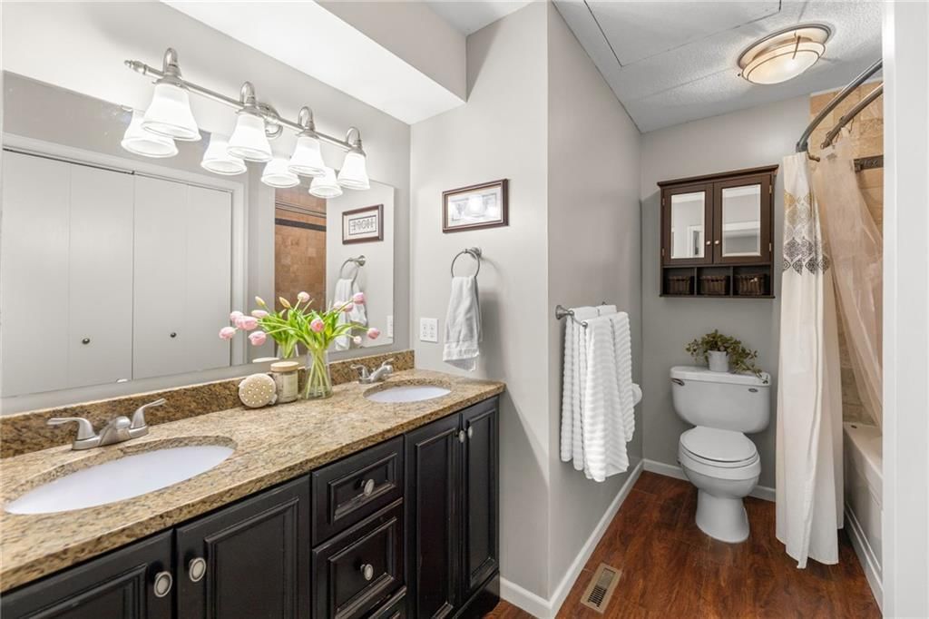405 N Mesquite Street — photo 23