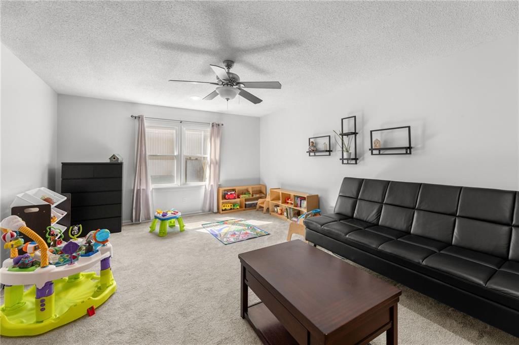 405 N Mesquite Street — photo 32