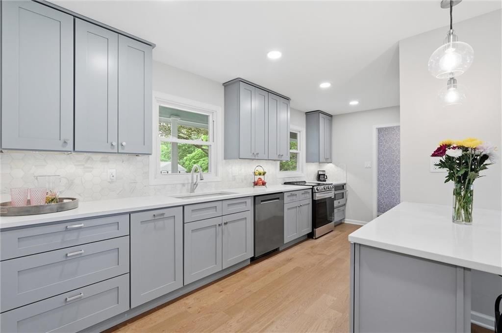 7740 Briar Drive — photo 10
