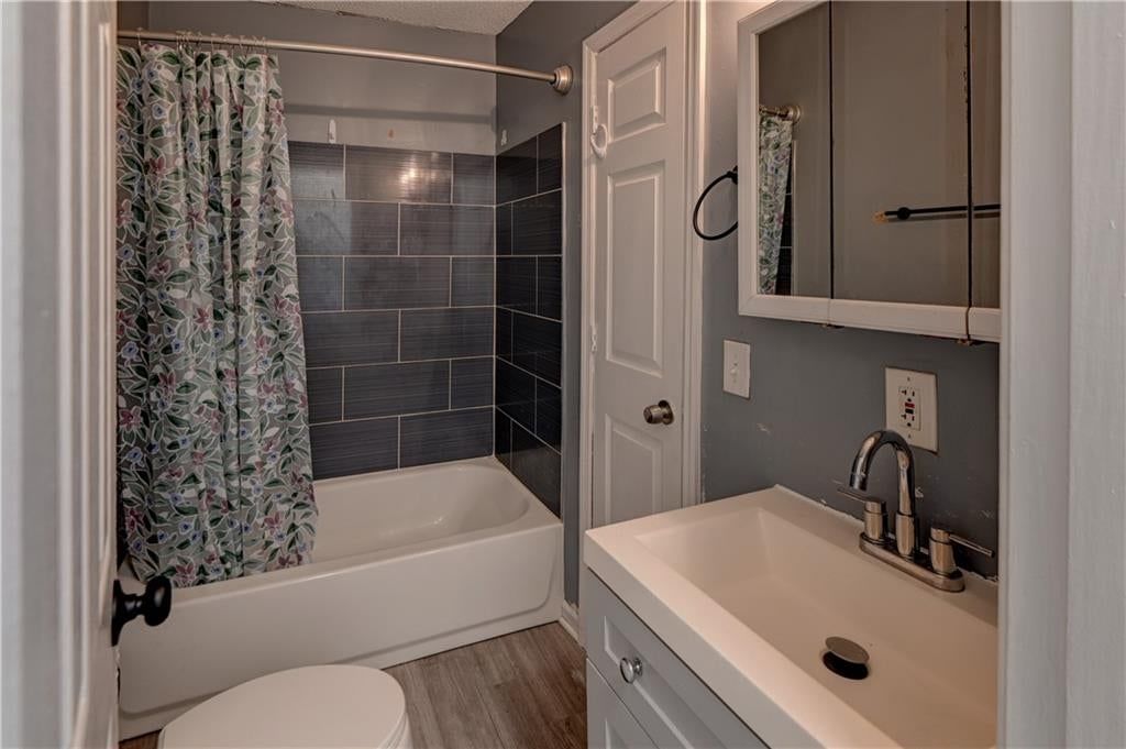 4521 NE 45th Street — photo 17