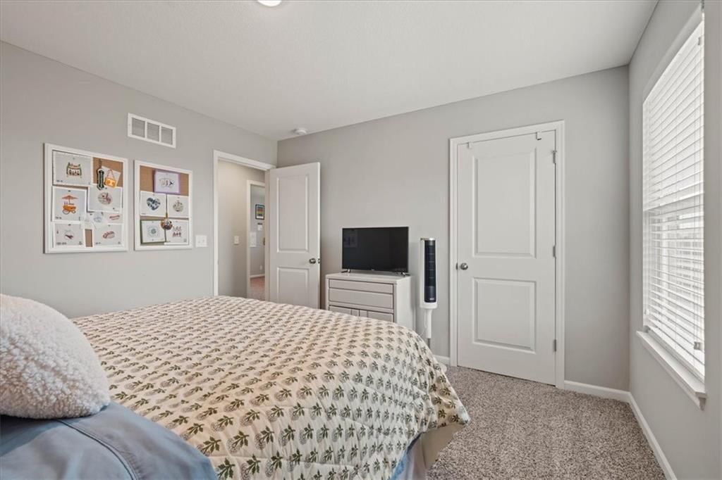 Photo 21 of 32, 9107 SW 2nd Street, Blue Springs, MO 64064