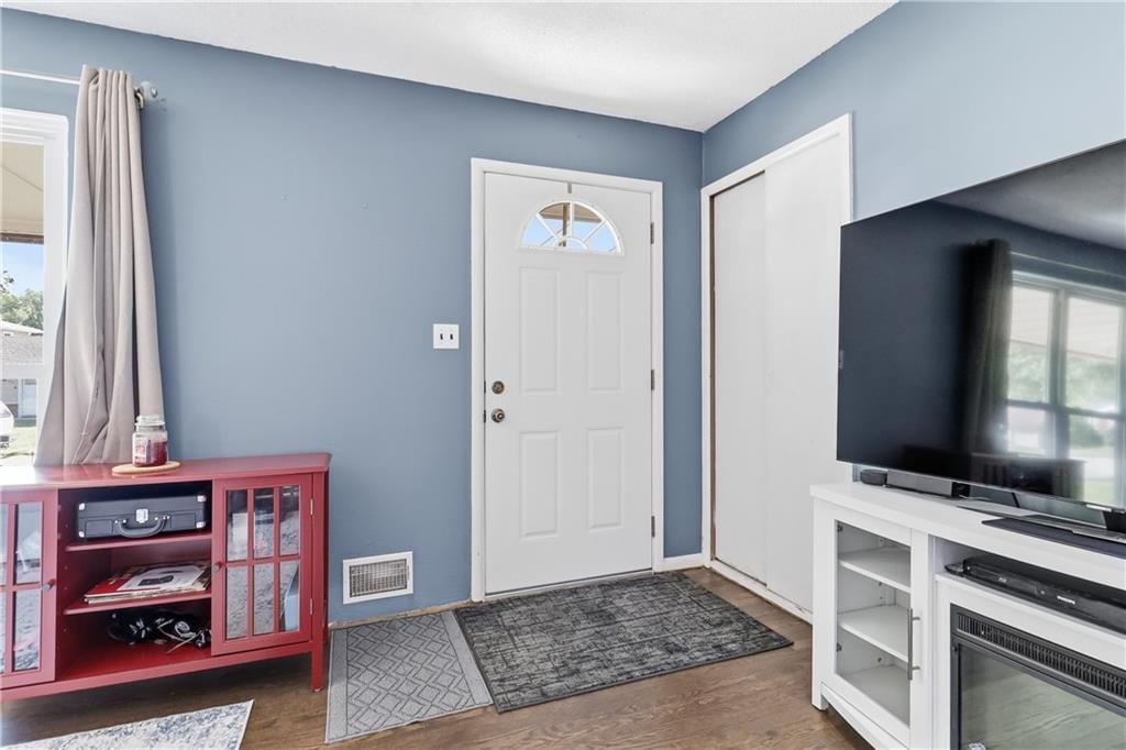 5914 N Park Avenue — photo 5