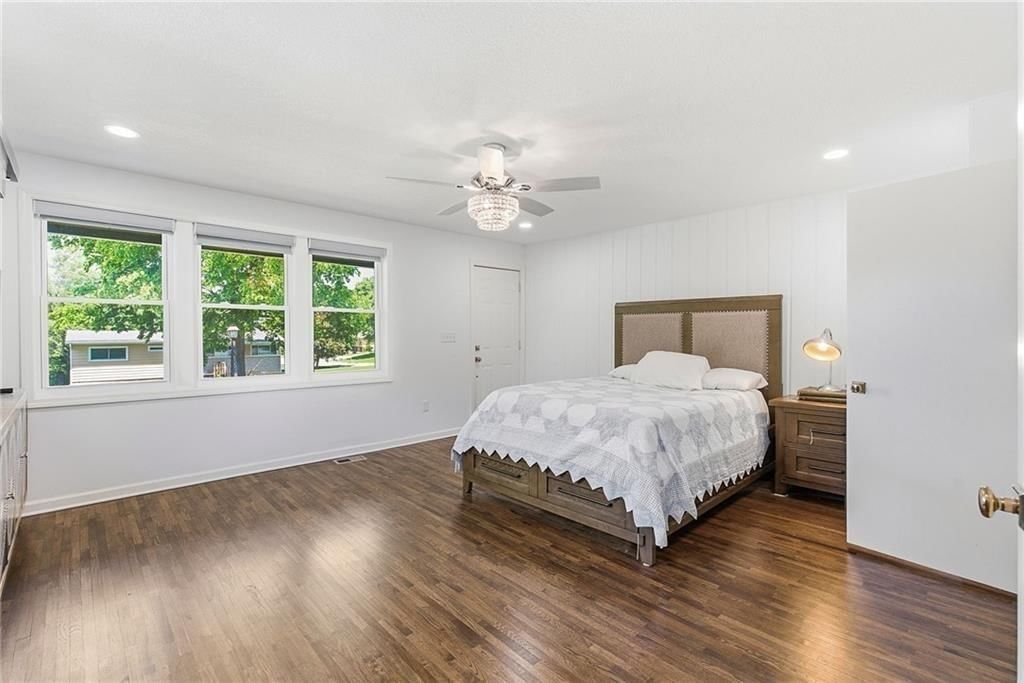 1106 College Hill Street — photo 15