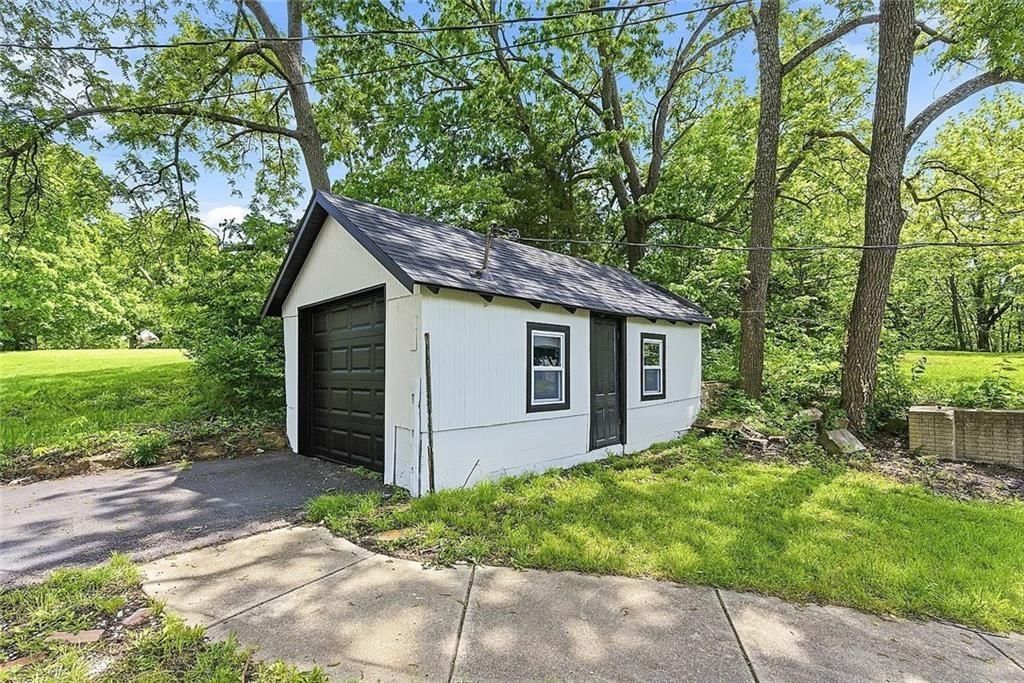 1106 College Hill Street — photo 21