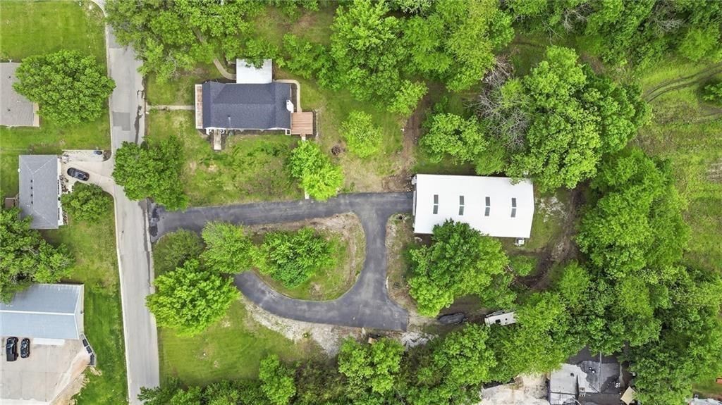 1106 College Hill Street — photo 26