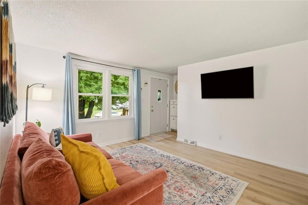 10728 N Walnut Street — photo 7