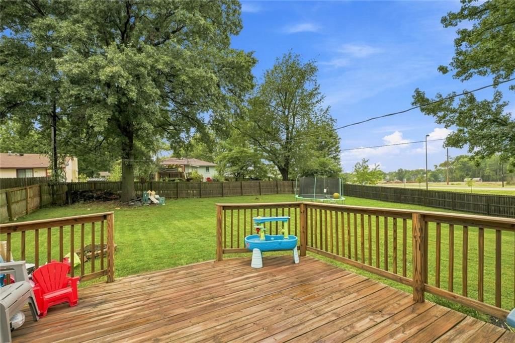 10728 N Walnut Street — photo 25
