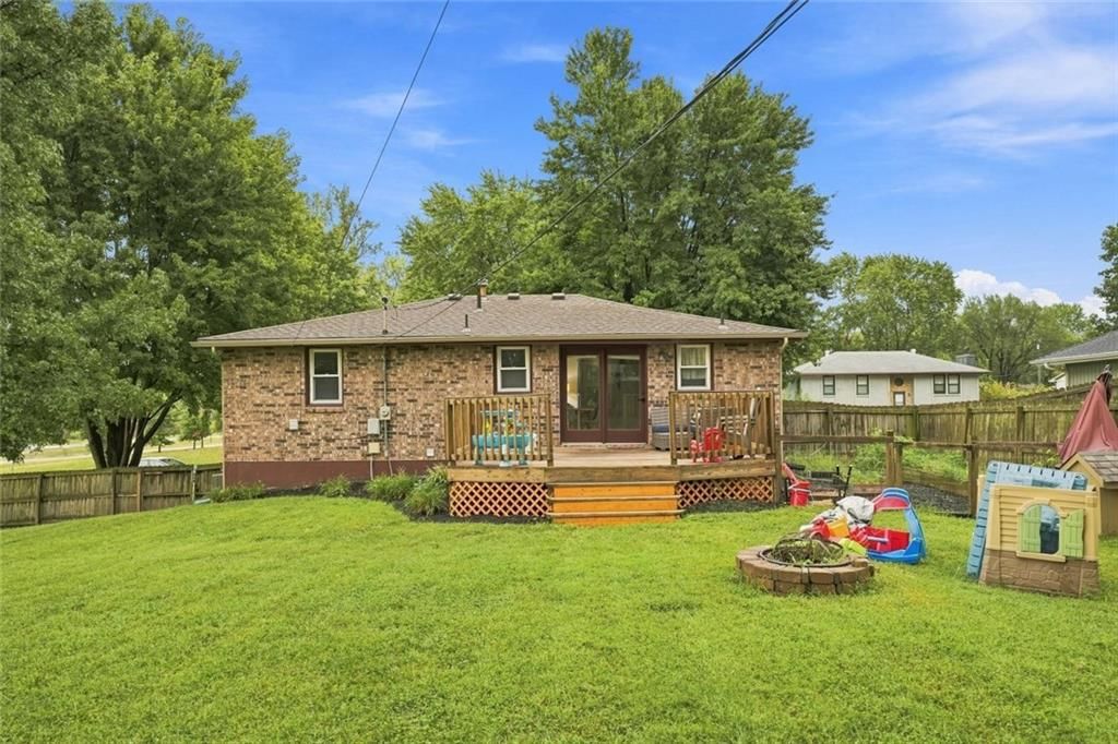 10728 N Walnut Street — photo 26