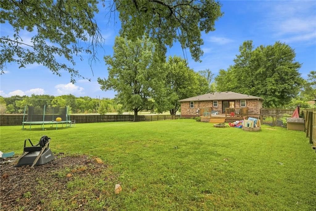 10728 N Walnut Street — photo 27
