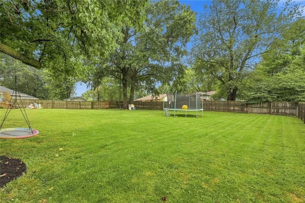 10728 N Walnut Street — photo 28
