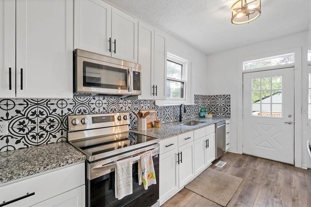 7415 Main Street — photo 15