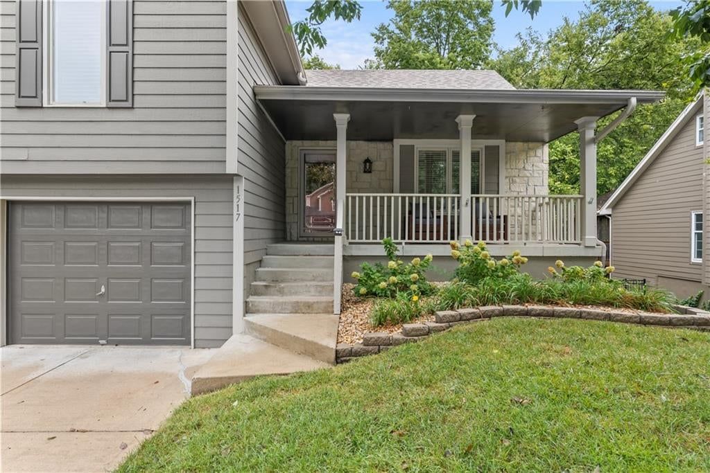 1517 NE Deer Court — photo 17