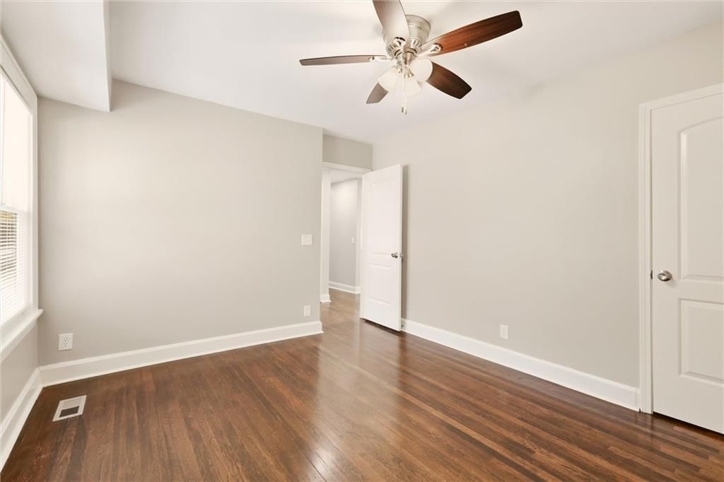 5615 Charlotte Street — photo 20