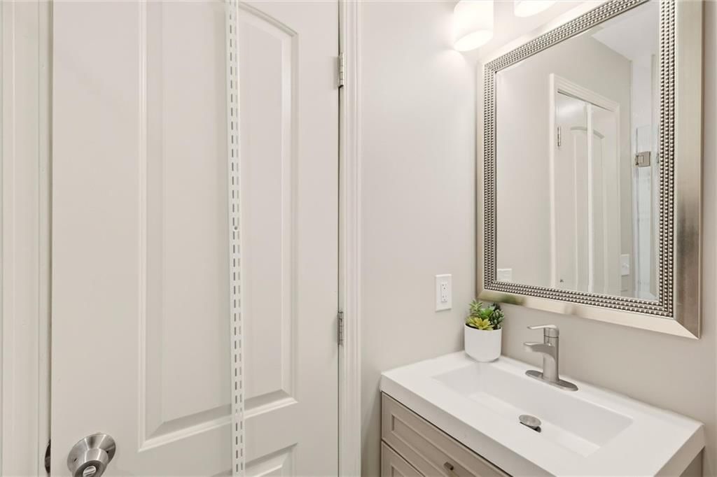 5615 Charlotte Street — photo 26