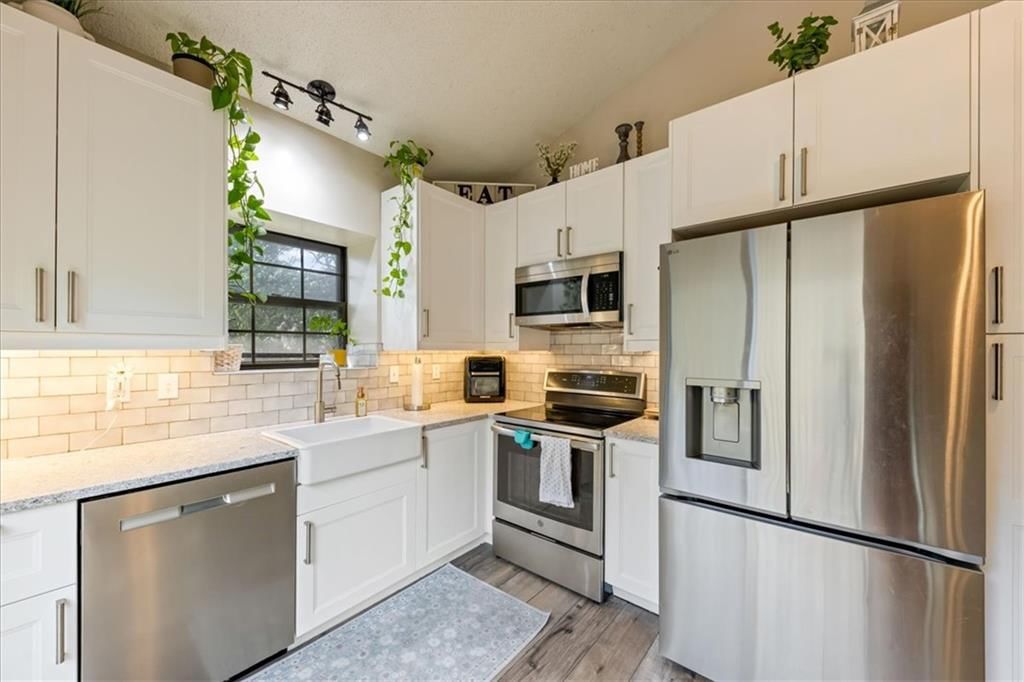 12738 W 108TH Street — photo 9