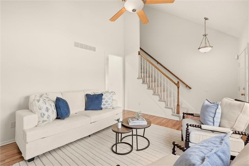 15214 S Albervan Street — photo 7