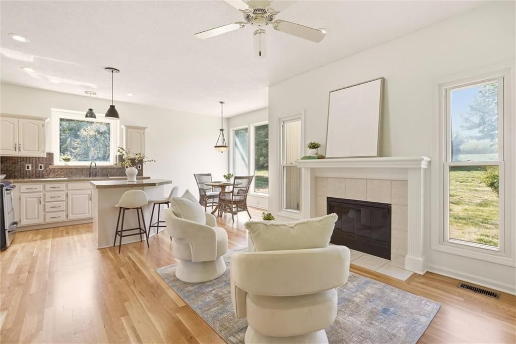 15214 S Albervan Street — photo 10
