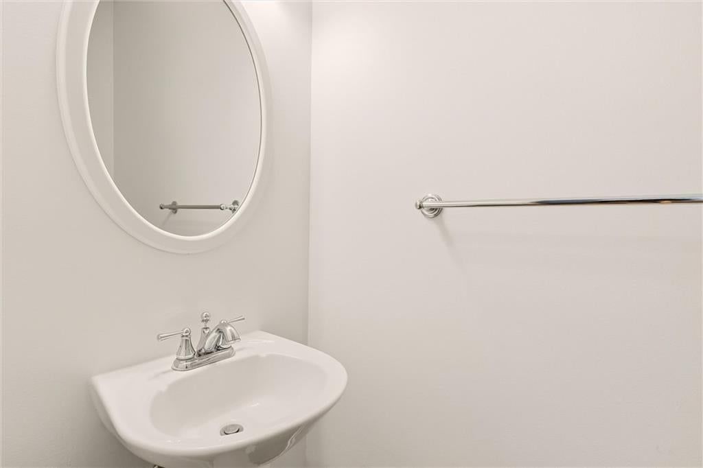 15214 S Albervan Street — photo 19