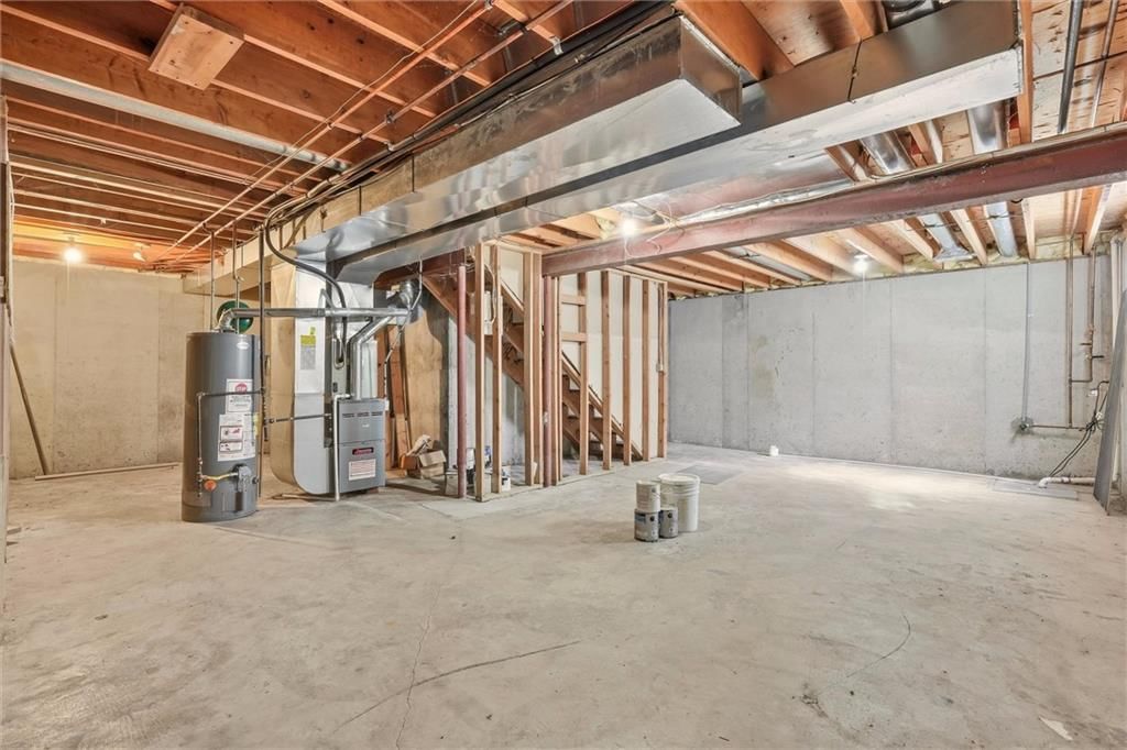15214 S Albervan Street — photo 26