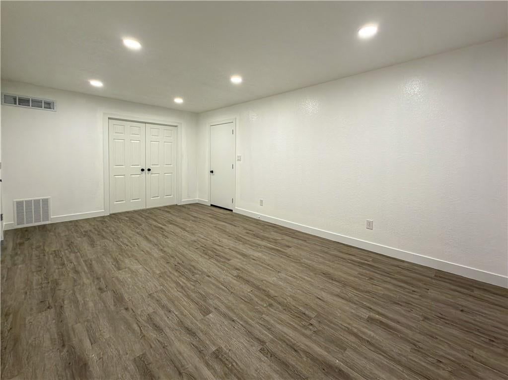 2100 Clinton Road — photo 14