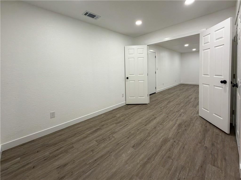 2100 Clinton Road — photo 17