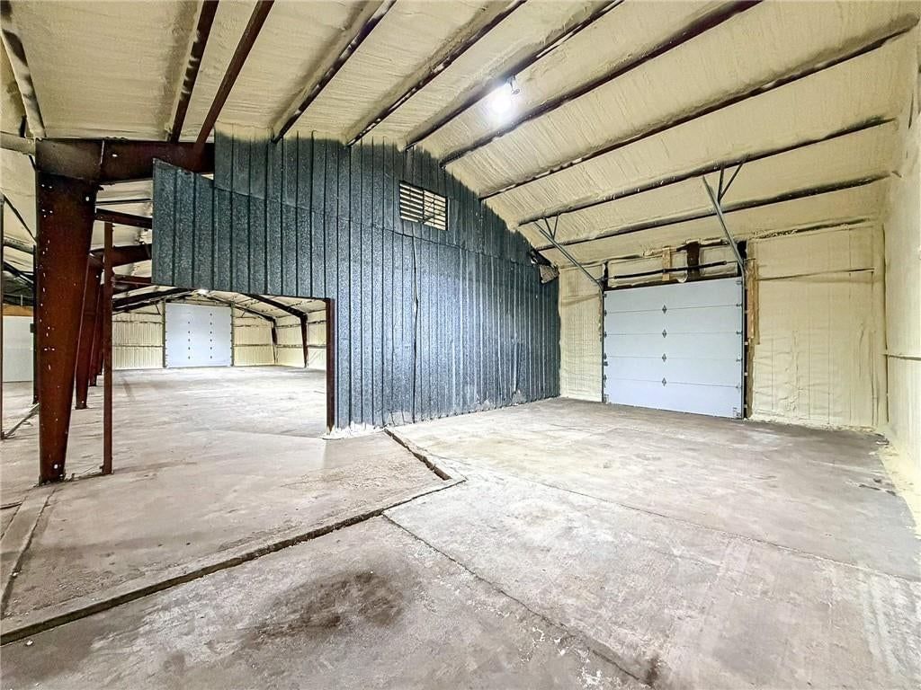 2100 Clinton Road — photo 21