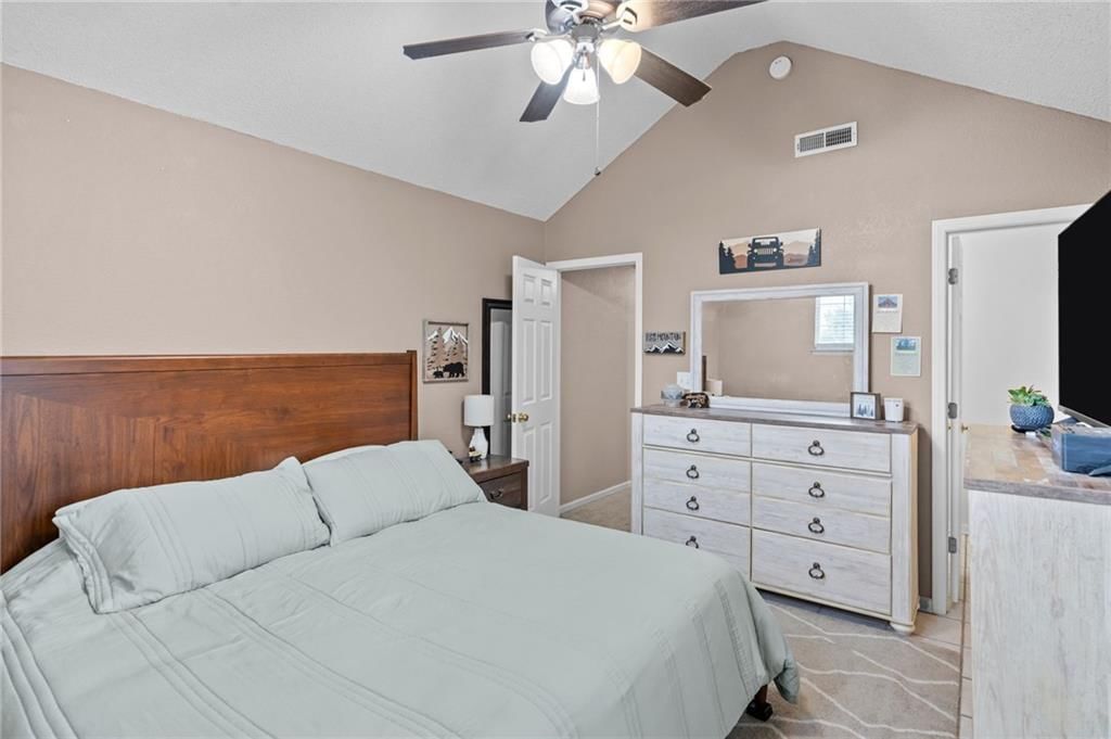 6066 NE Moonstone Drive — photo 16