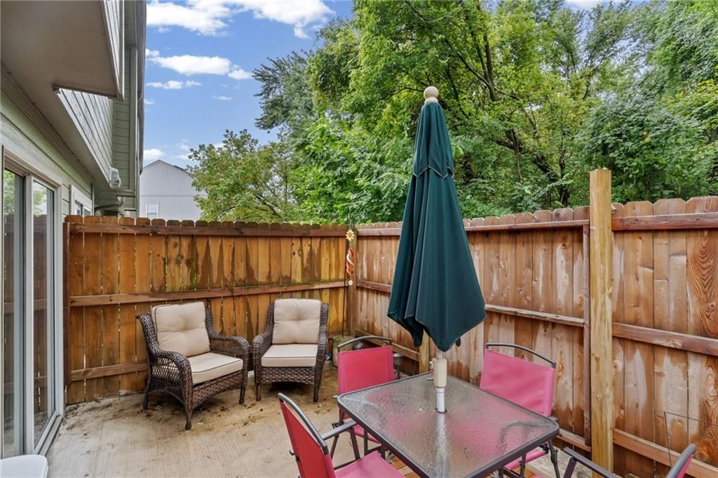 6066 NE Moonstone Drive — photo 31