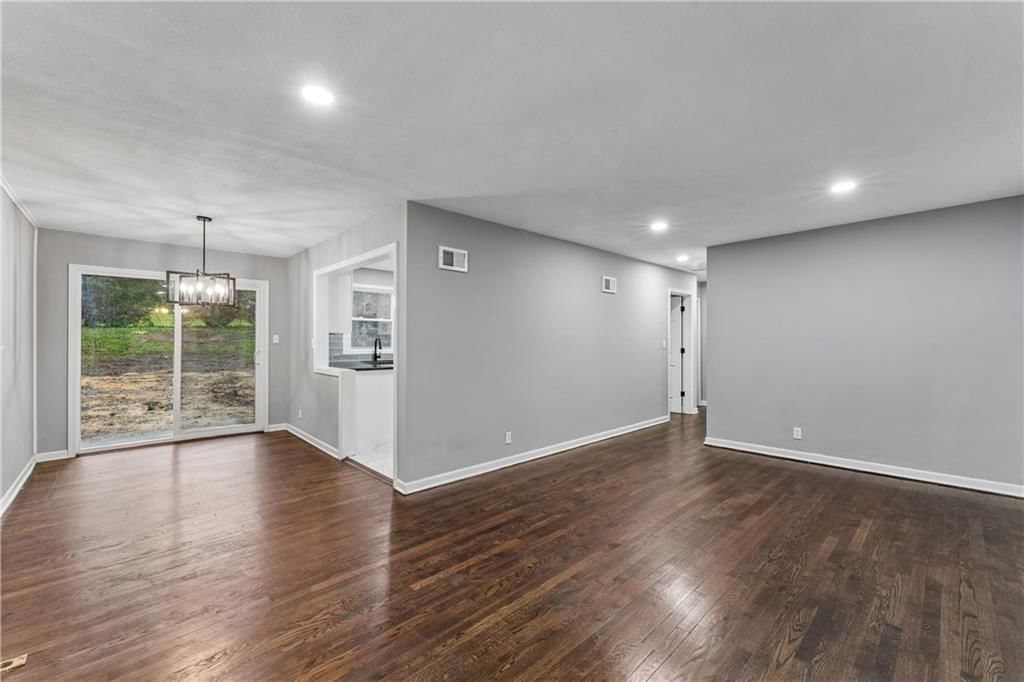 6809 W 72 Terrace — photo 8