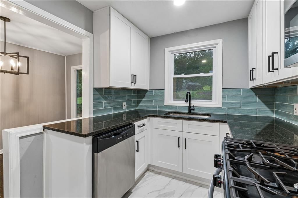 6809 W 72 Terrace — photo 11