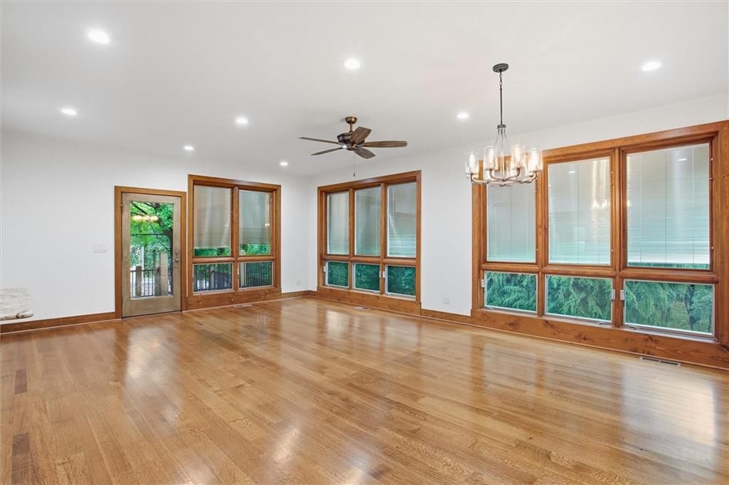 5630 Legler Street — photo 10