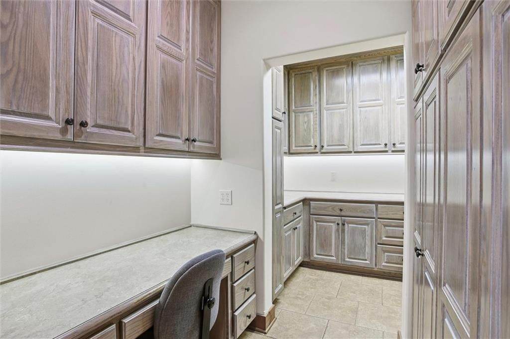 5630 Legler Street — photo 15