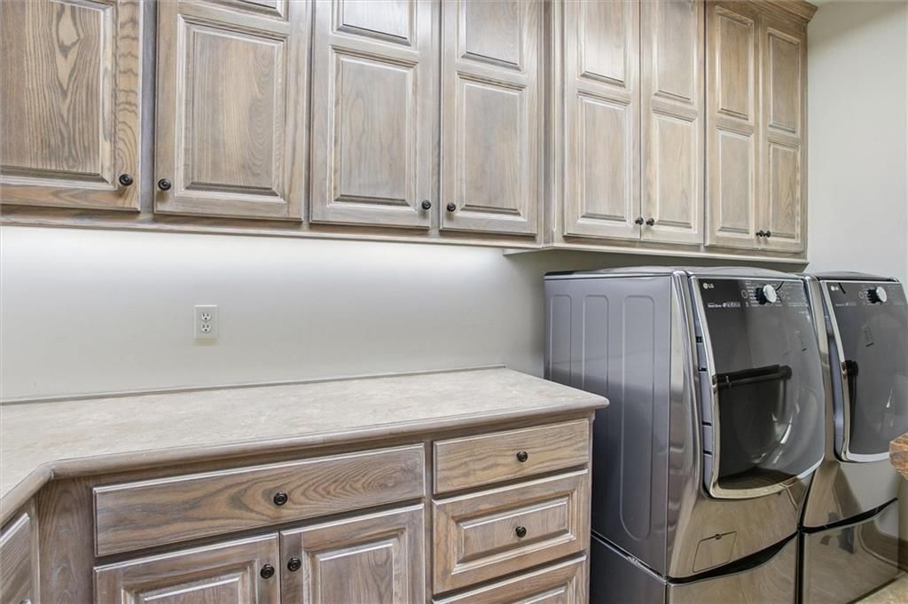 5630 Legler Street — photo 16