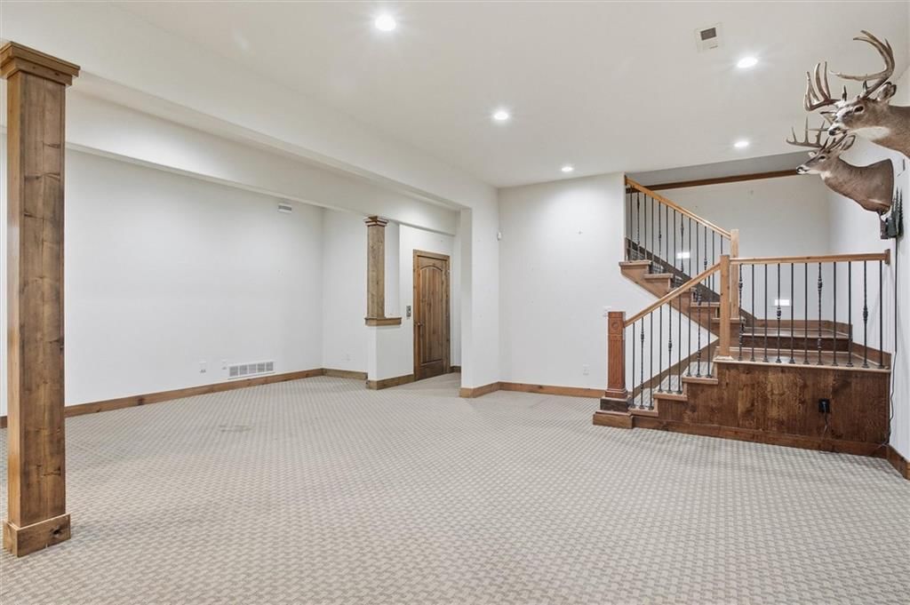 5630 Legler Street — photo 32