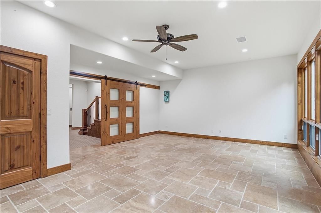 5630 Legler Street — photo 36