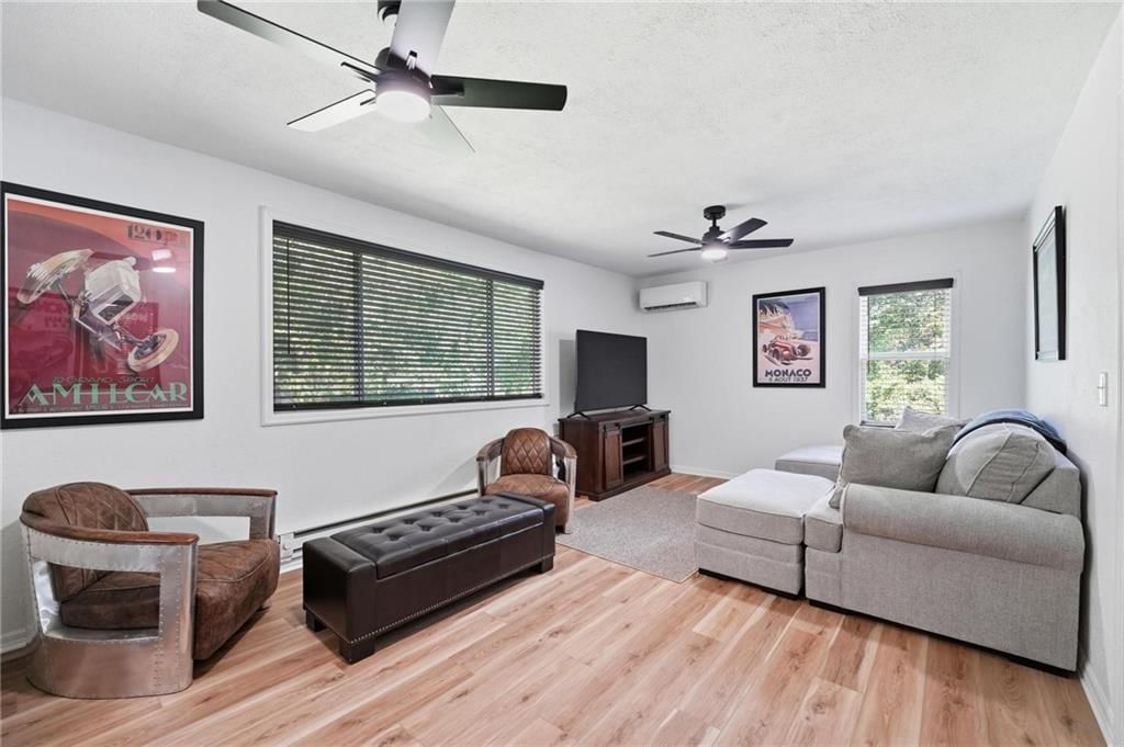 2915 S Slaughter Road — photo 8