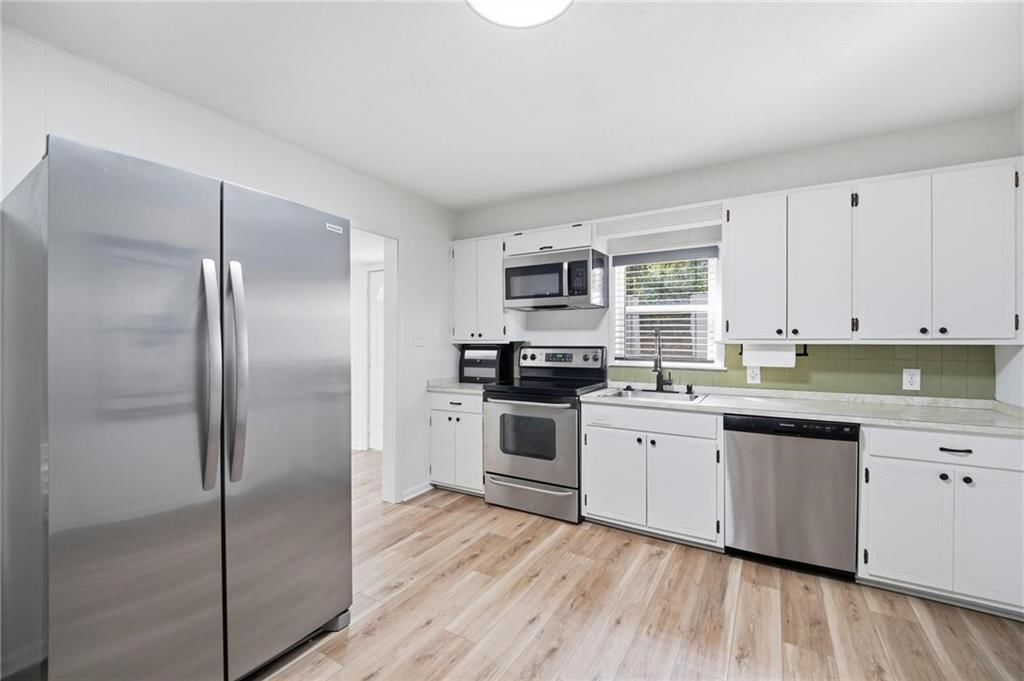 2915 S Slaughter Road — photo 11