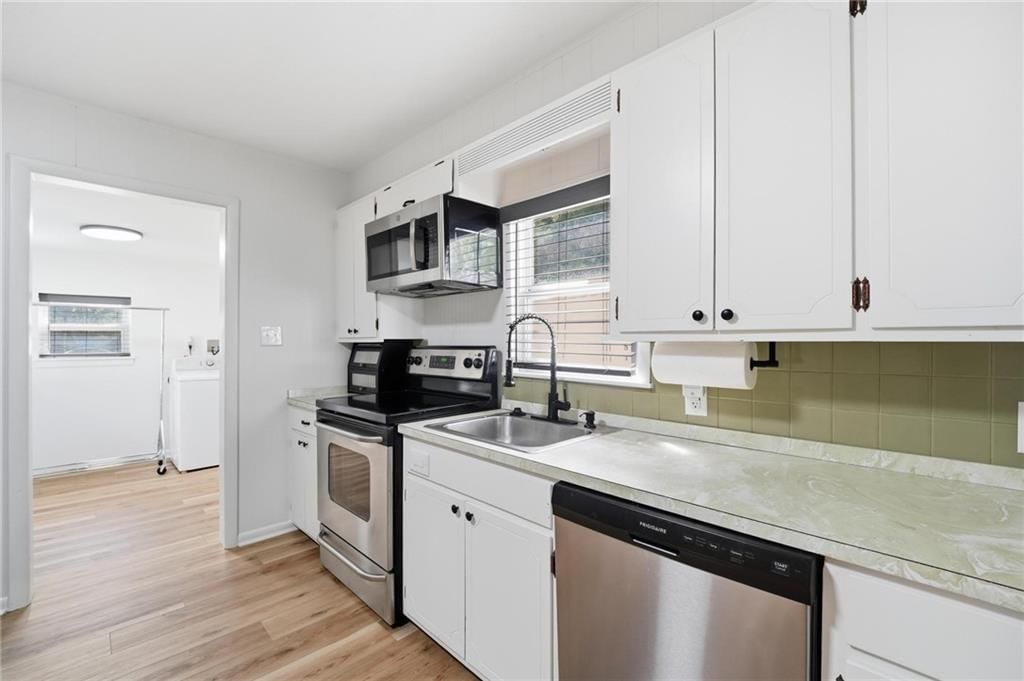 2915 S Slaughter Road — photo 13