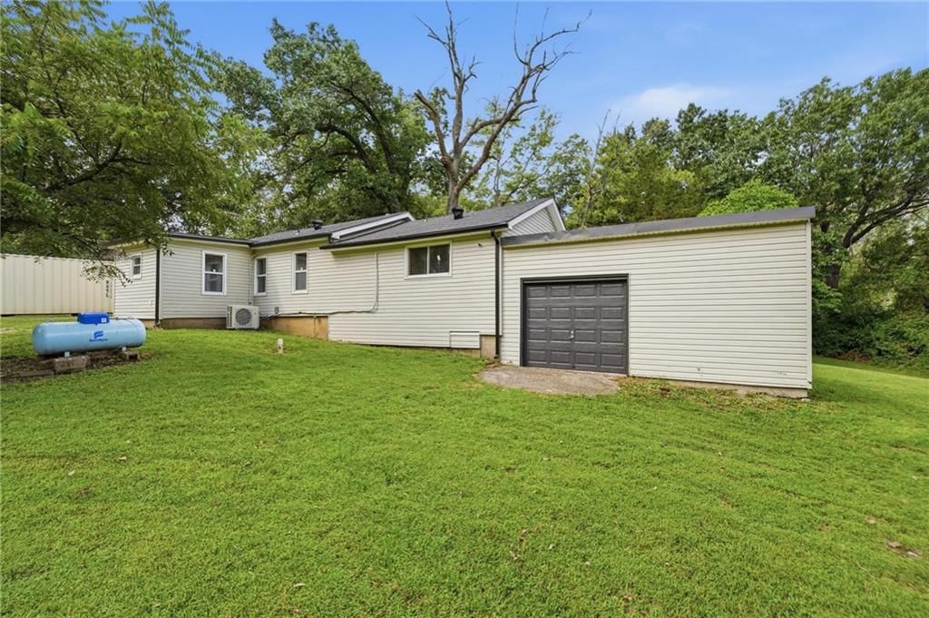 2915 S Slaughter Road — photo 21