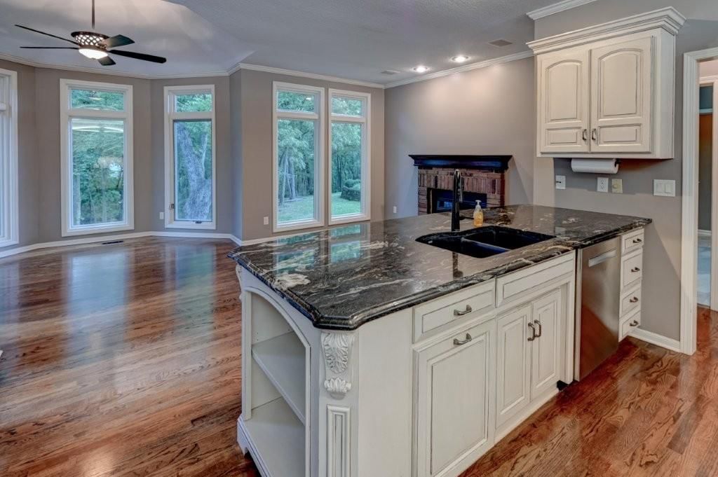 1905 NW Indian Hills Drive — photo 28