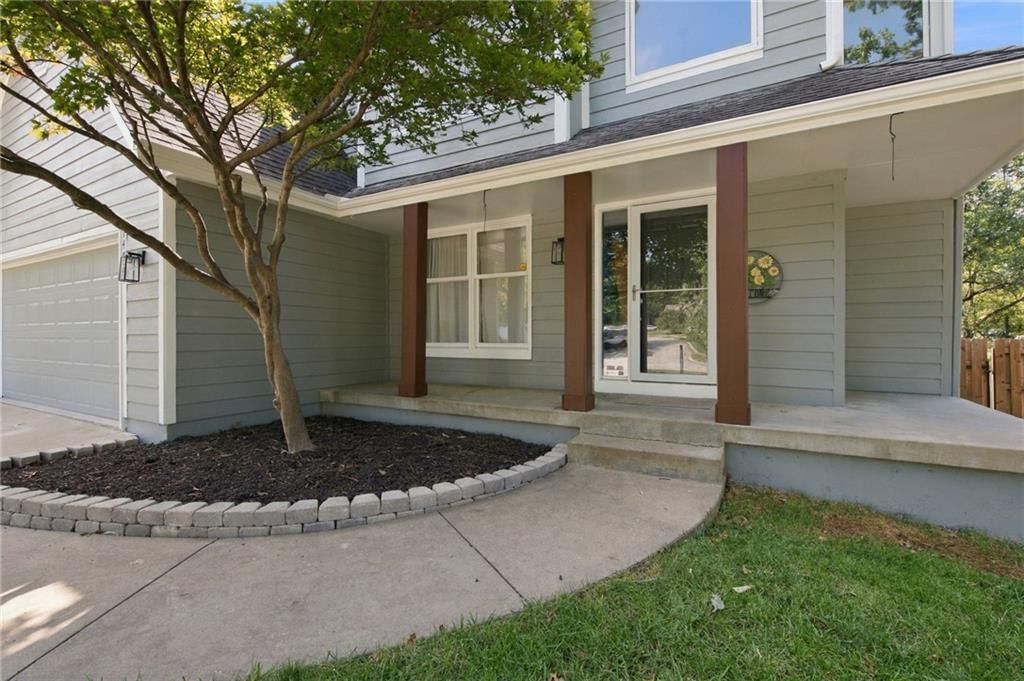 14921 W 124 Terrace, Olathe, KS: listing photo 3