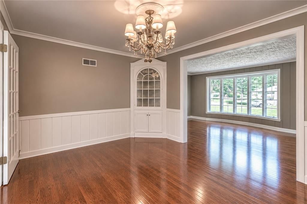 7001 W 68th Street — photo 10