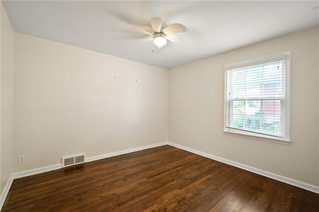 7001 W 68th Street — photo 22