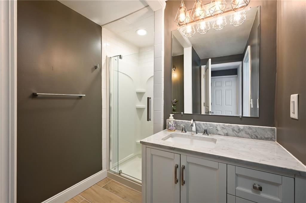 7001 W 68th Street — photo 23