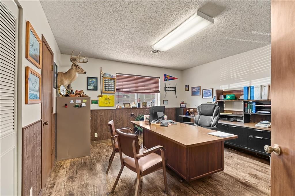410 E Taylor Street — photo 21