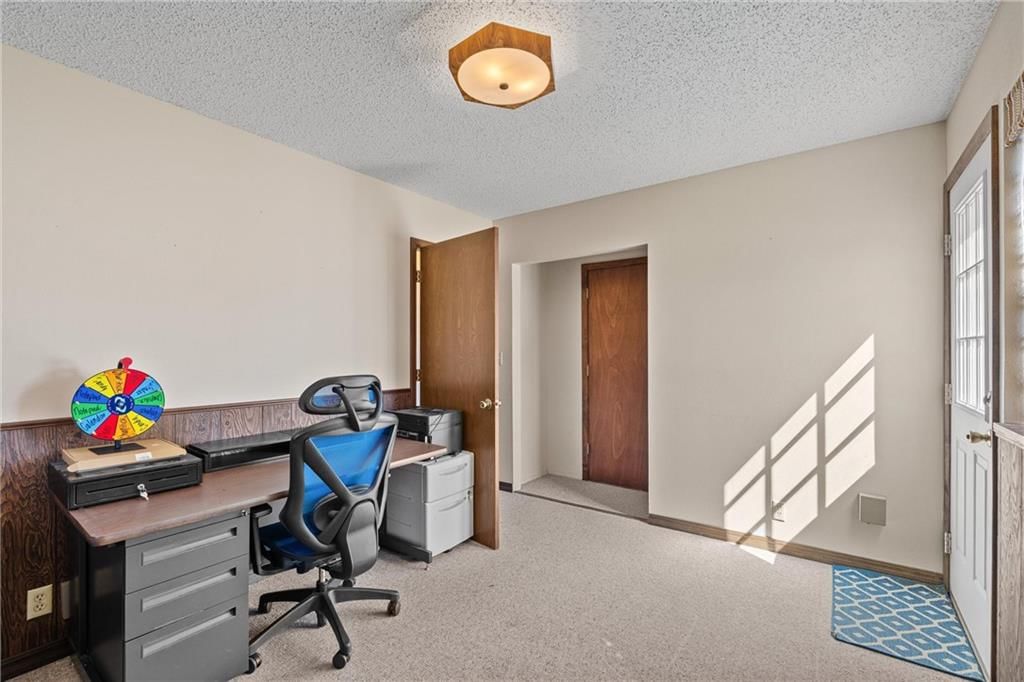 410 E Taylor Street — photo 27