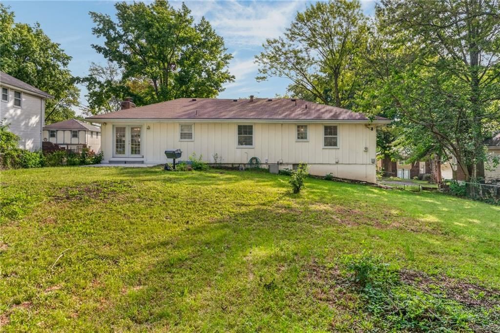 12800 Ewing Avenue — photo 8